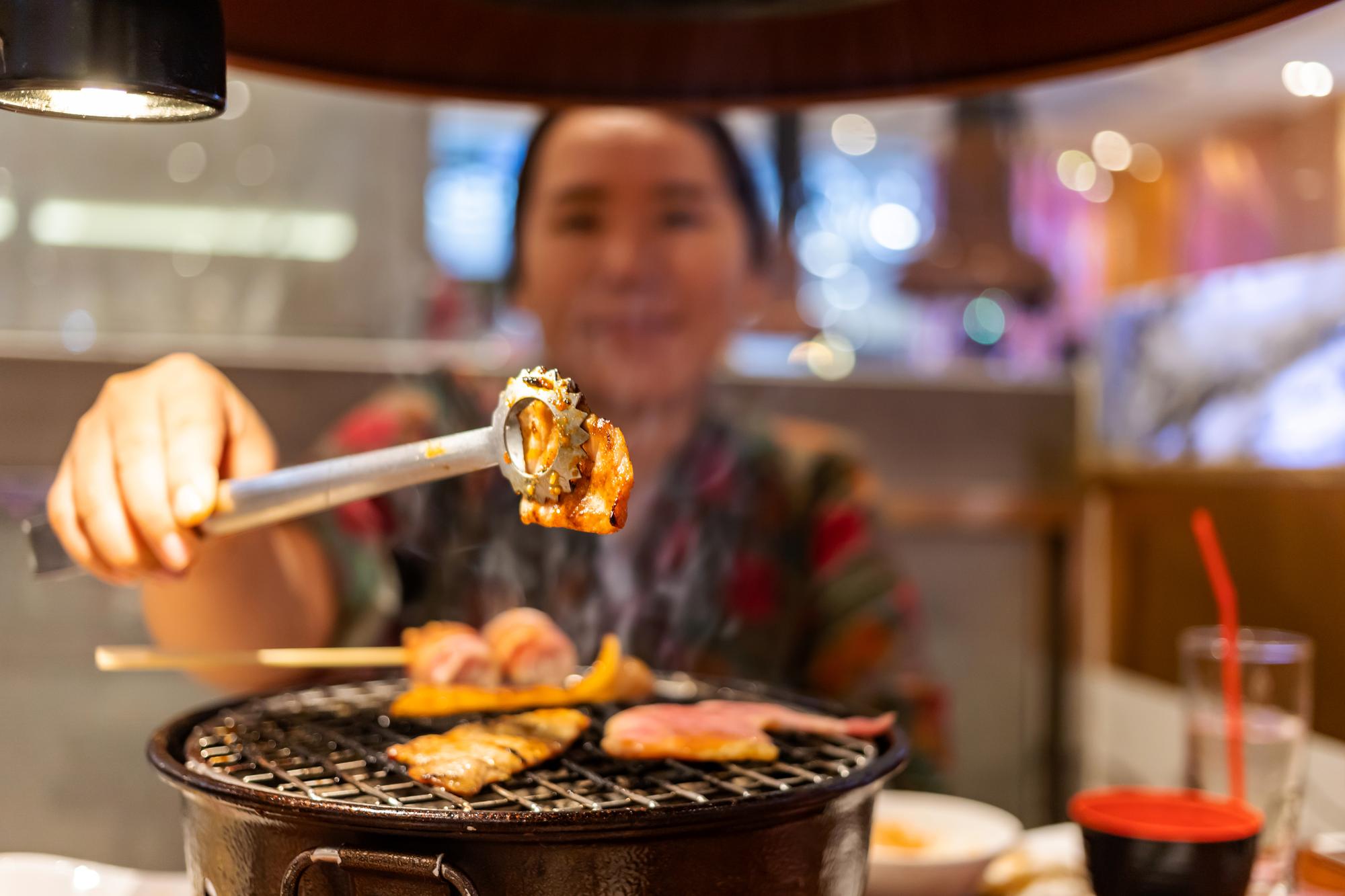 韓國燒肉名店插旗大巨蛋：從街邊生火到專人代烤,台灣中秋烤肉正在改變 — 相關圖片2