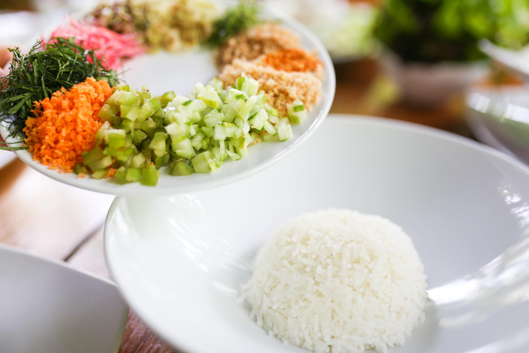 美食展上的一張白桌子,為何讓兩萬人搶破頭? — 點擊預覽