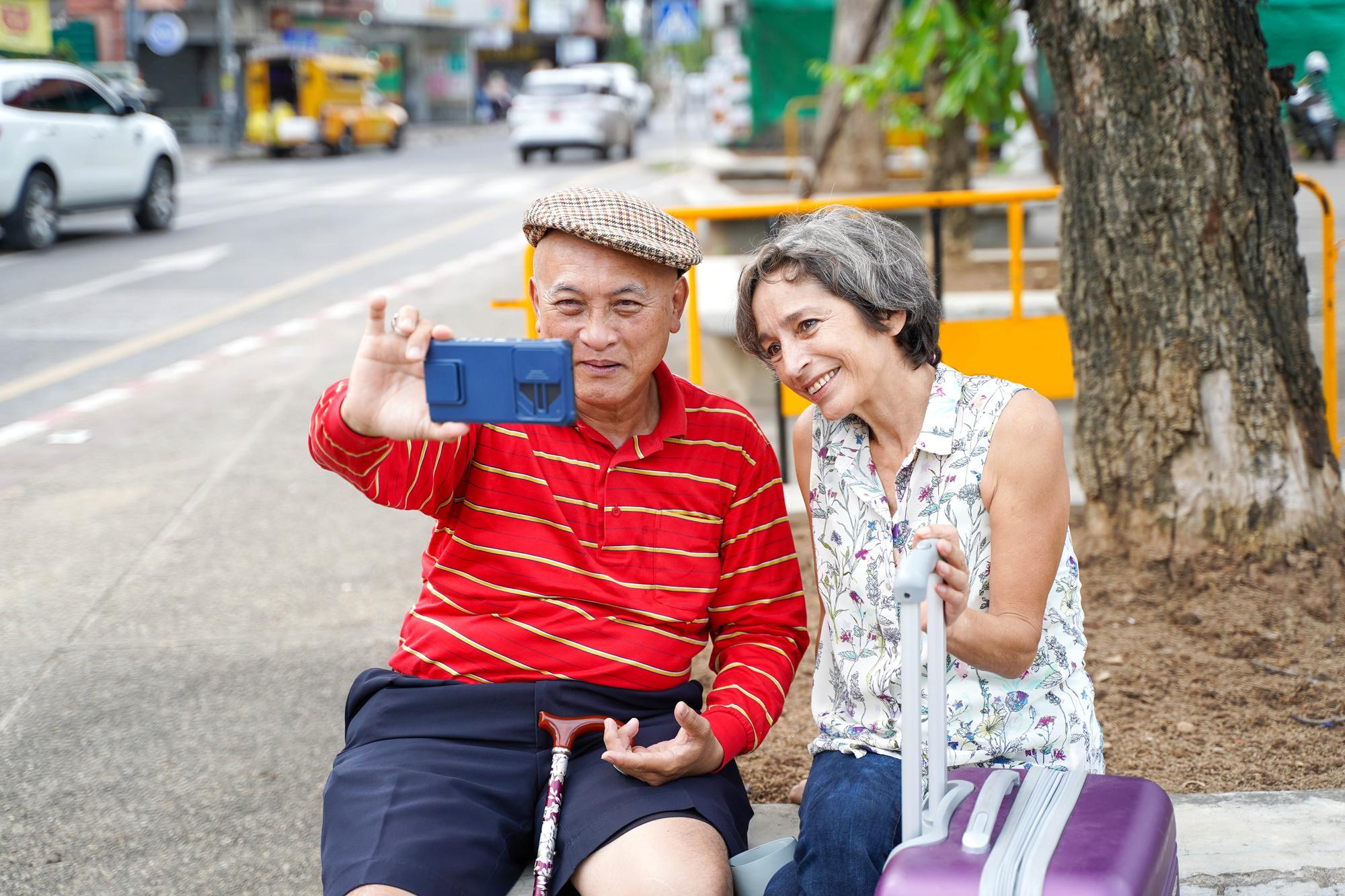 帶長輩出國玩？別光想著行程，保險保障才是關鍵 — 相關圖片3