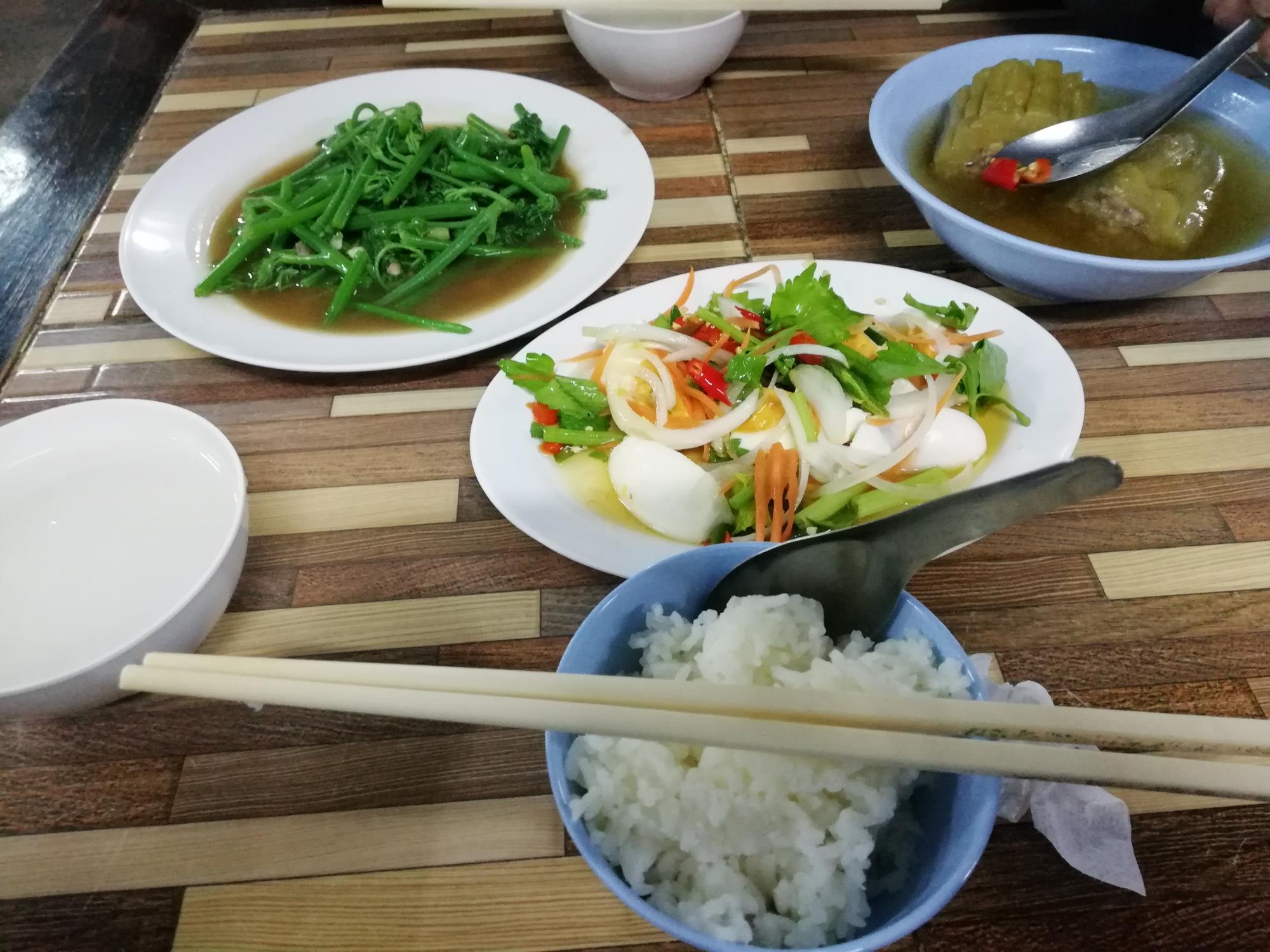 跟著老黃的筷子走：那些藏在預約制背後的台菜溫度