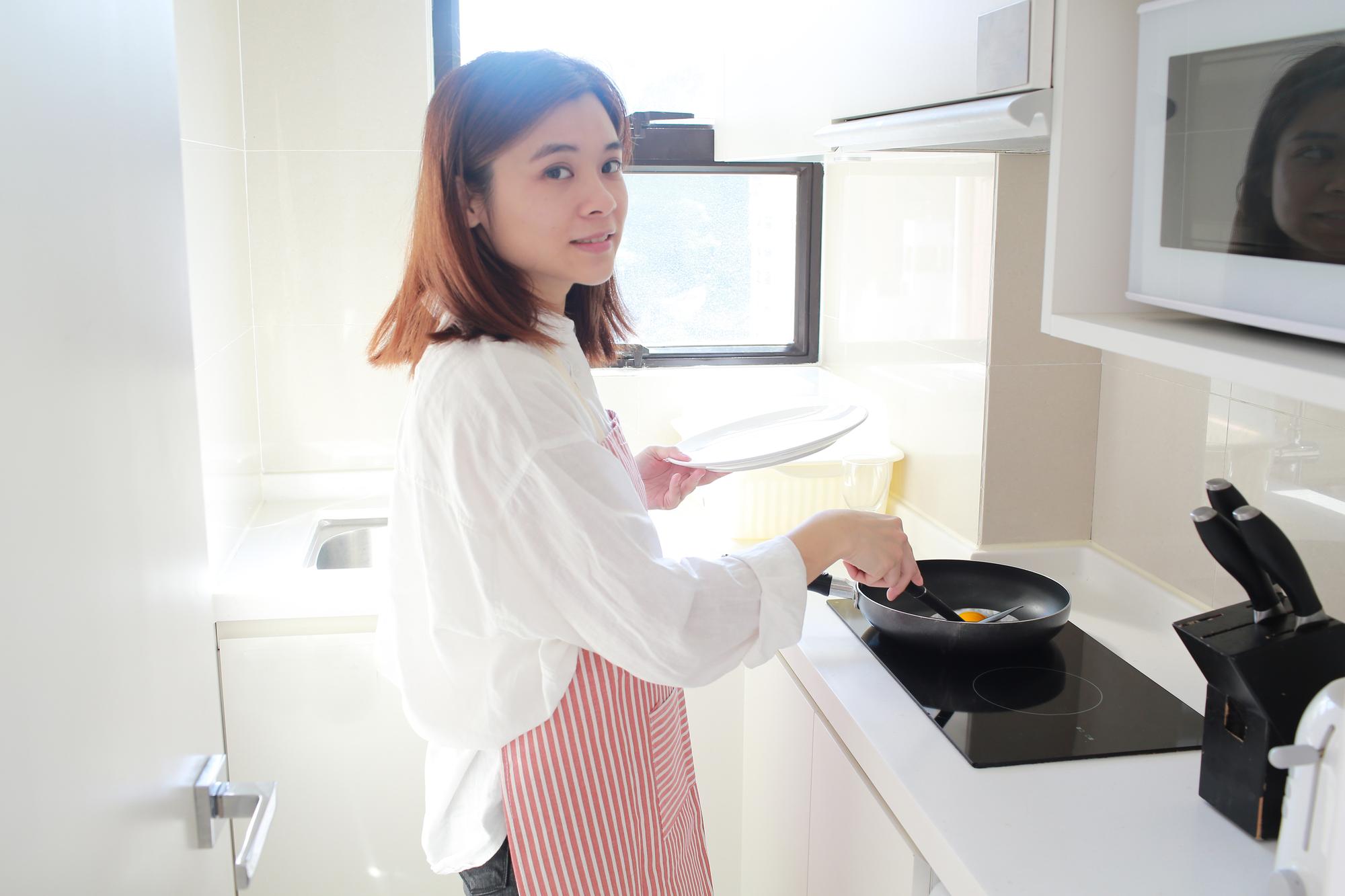 鬼鬼當媽後才懂:連遙控器都找不到的時候,空調還是要會自己動