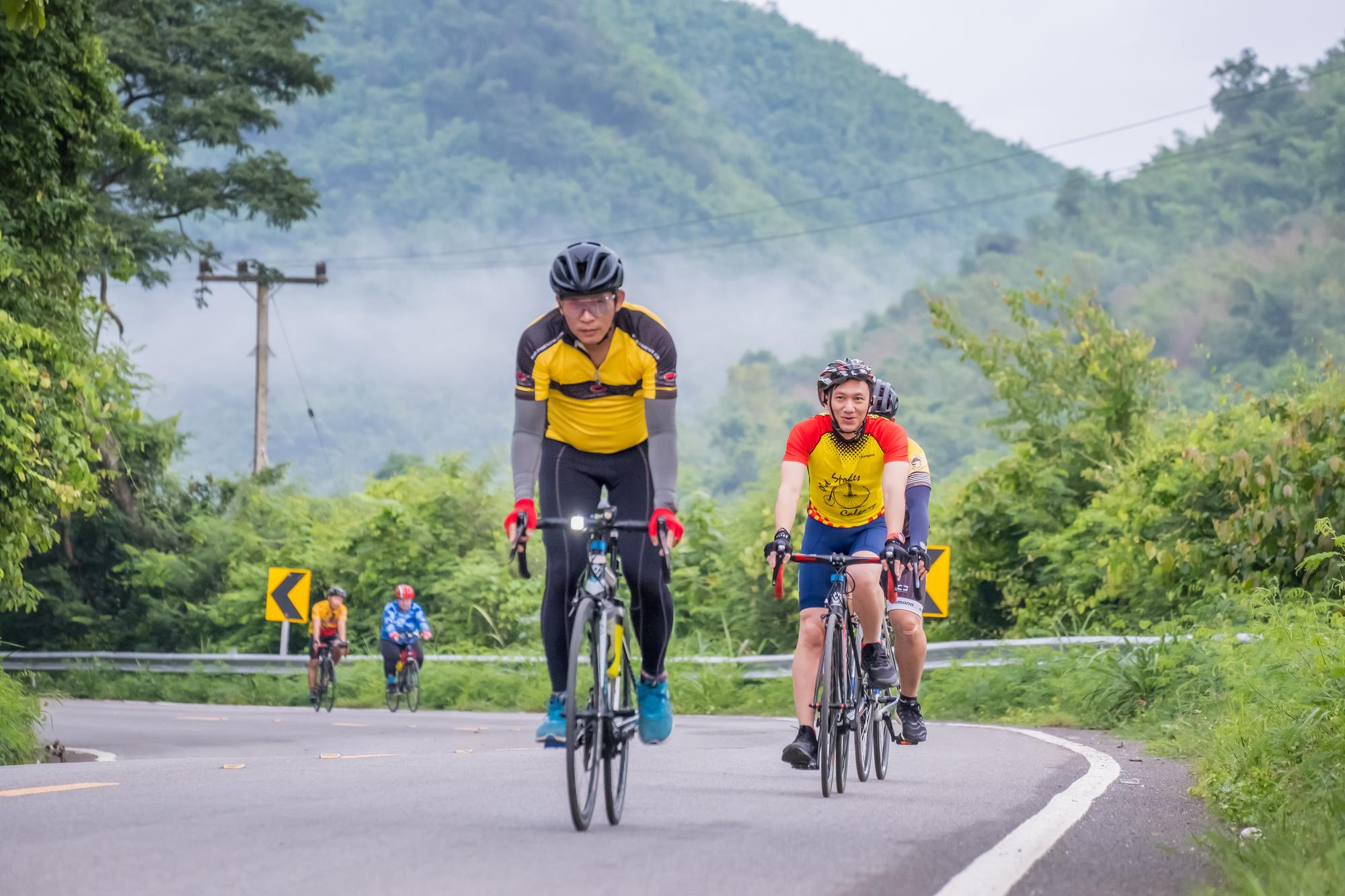 345公里的信仰與體能：苗栗鐵馬進香，兩天騎完比半程環島還硬的宗教馬拉松