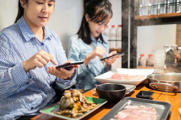 巷口便當店的5%稅金風暴：那些即將消失的煙火氣