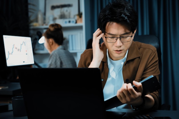 台積電除息1556億！張忠謀爽領7.5億，但你該搶進還是跑路？