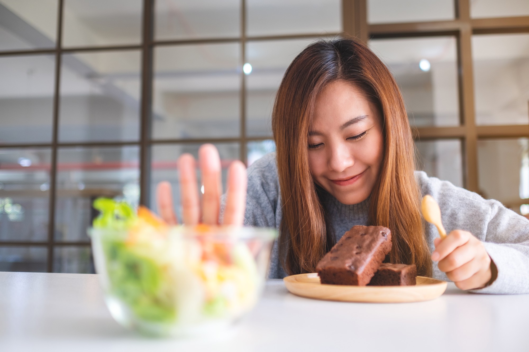 怎麼樣都瘦不下來？醫師揭密：你每天吃的其實是「化學雞尾酒」