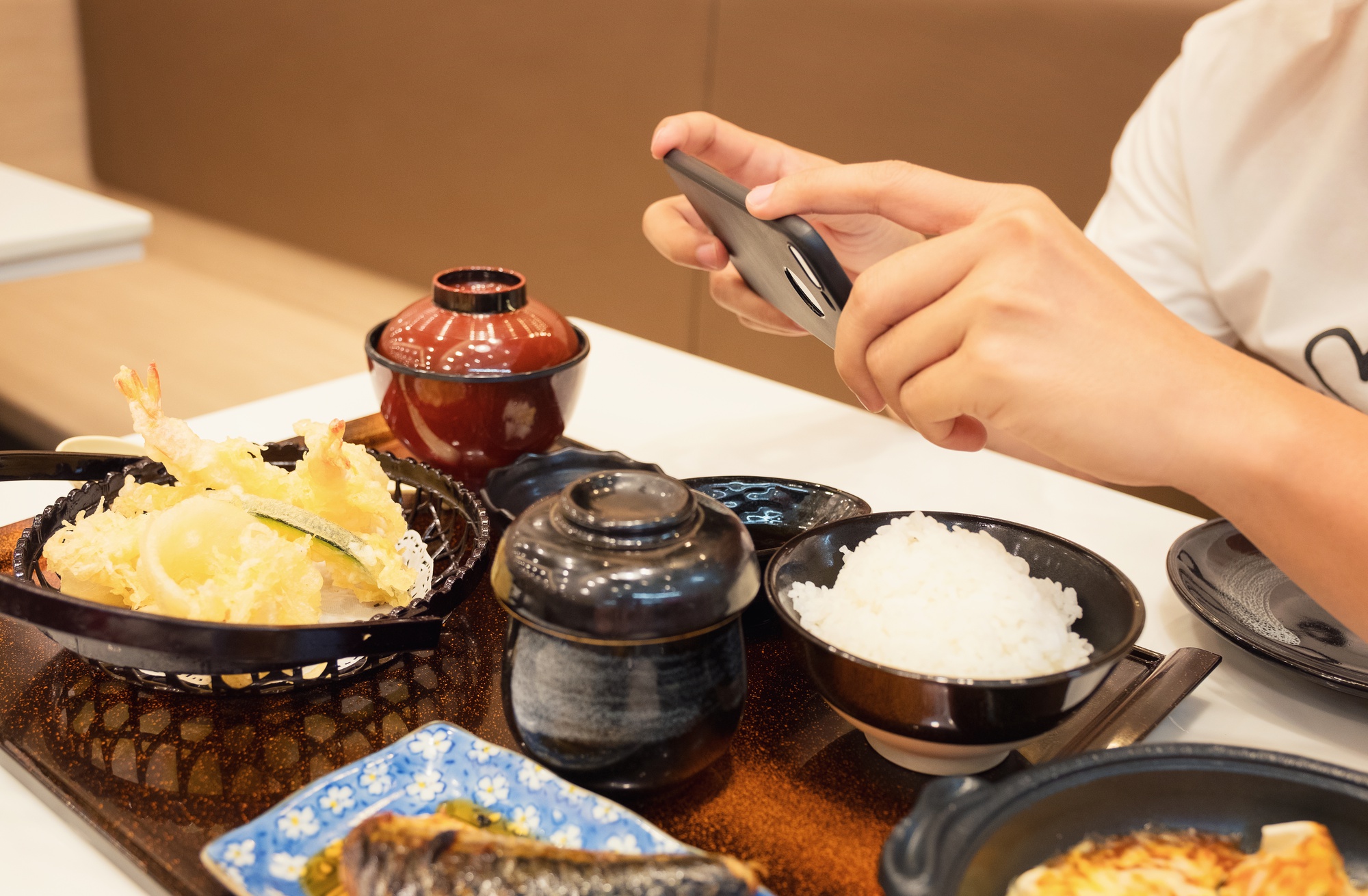 米其林五月悄悄放榜,台南兩家店上榜——從百元飯桌仔到隱巷餐酒館 — 相關圖片3