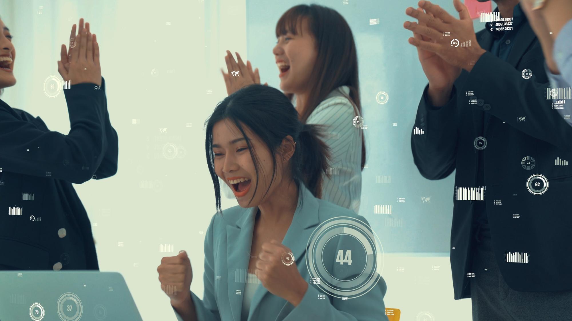 兩萬人擠爆世貿搶6000職缺：年薪400萬背後,企業要的根本不是你想的那種人 — 相關圖片2