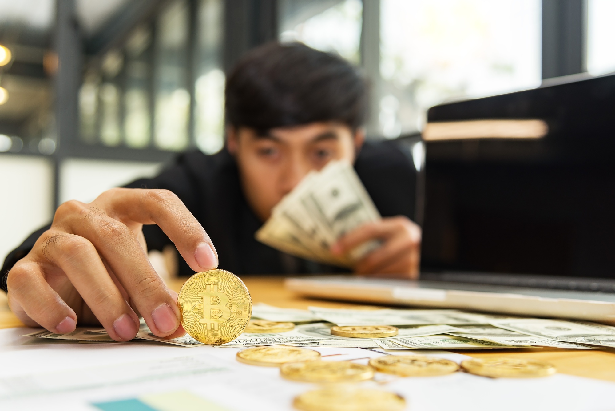 渣打喊「軟著陸」、金價看4,800美元:理性配置,別讓預測綁架判斷 — 相關圖片2