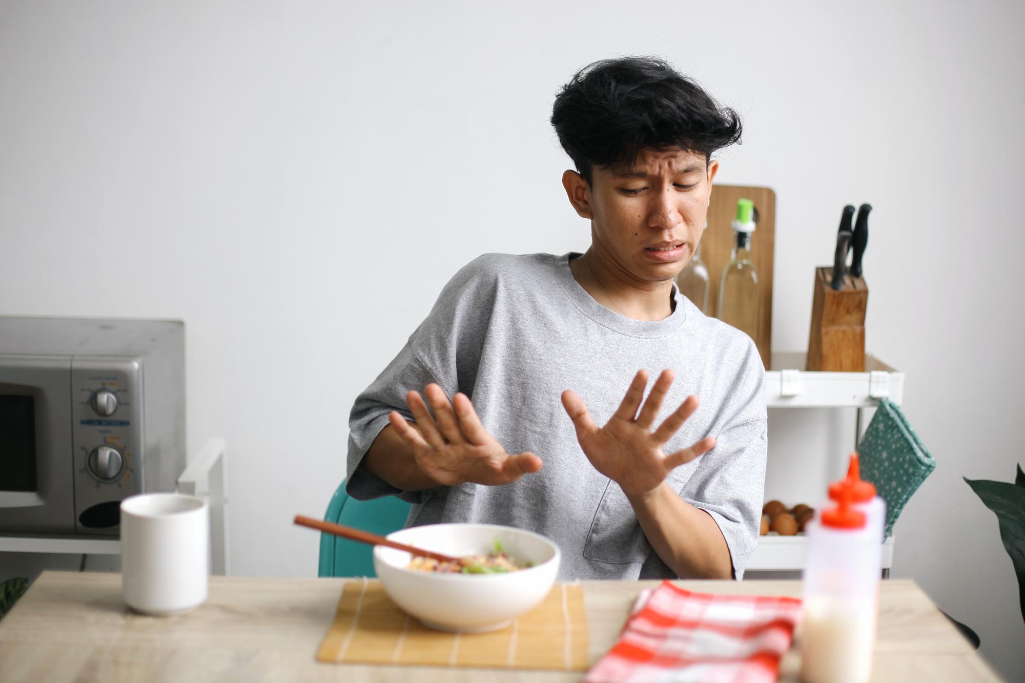 炒菜3壞習慣增肺癌風險！譚敦慈：這時間點關抽油煙機最傷肺 (改寫)