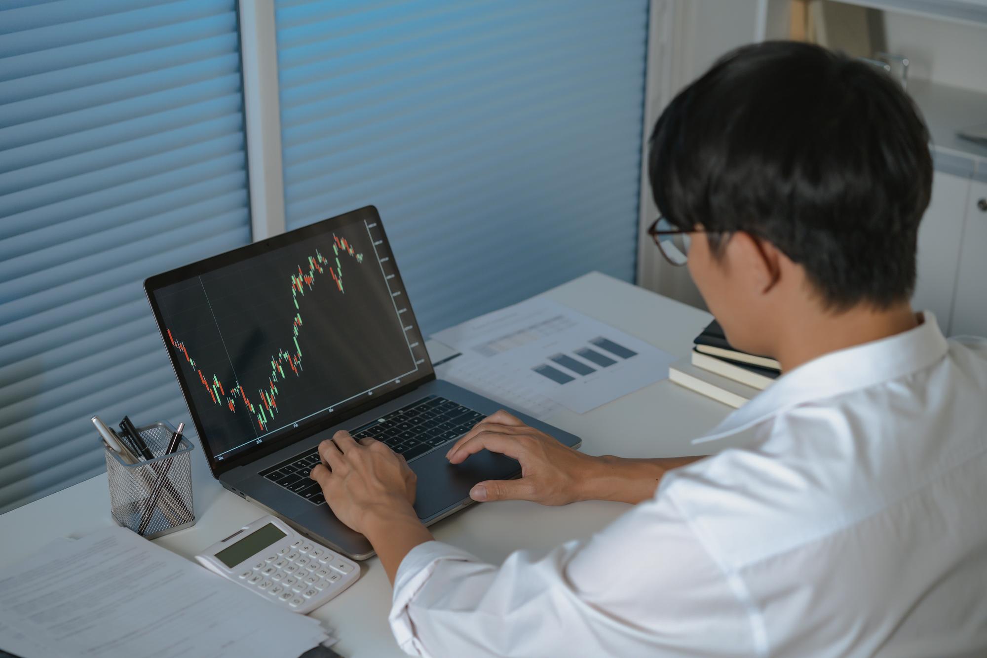 57%台灣人最想買台股？這數字背後藏著什麼訊號