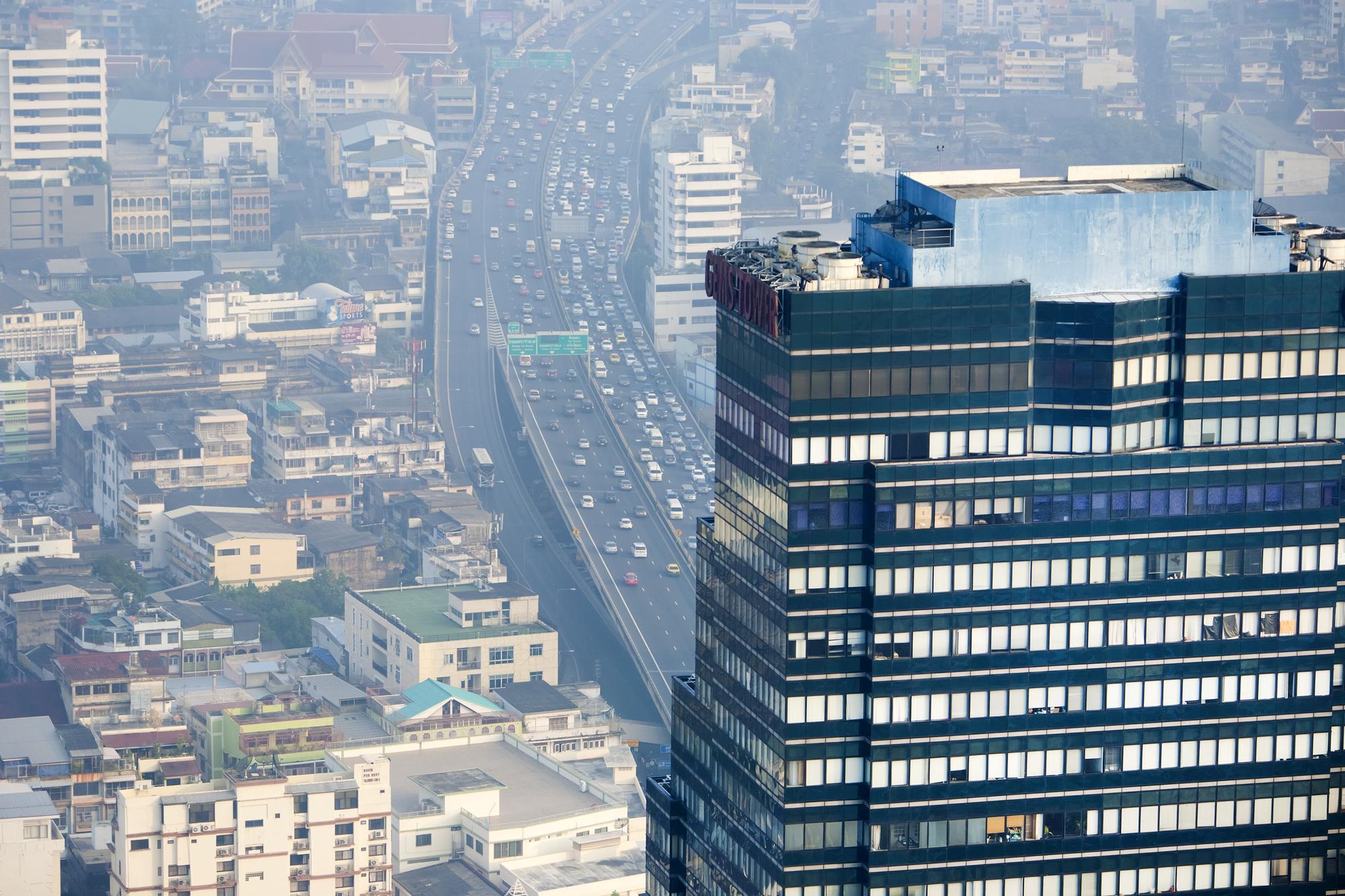 當台北放颱風假,全台股市為何跟著休市?一場颱風揭開的金融結構思考