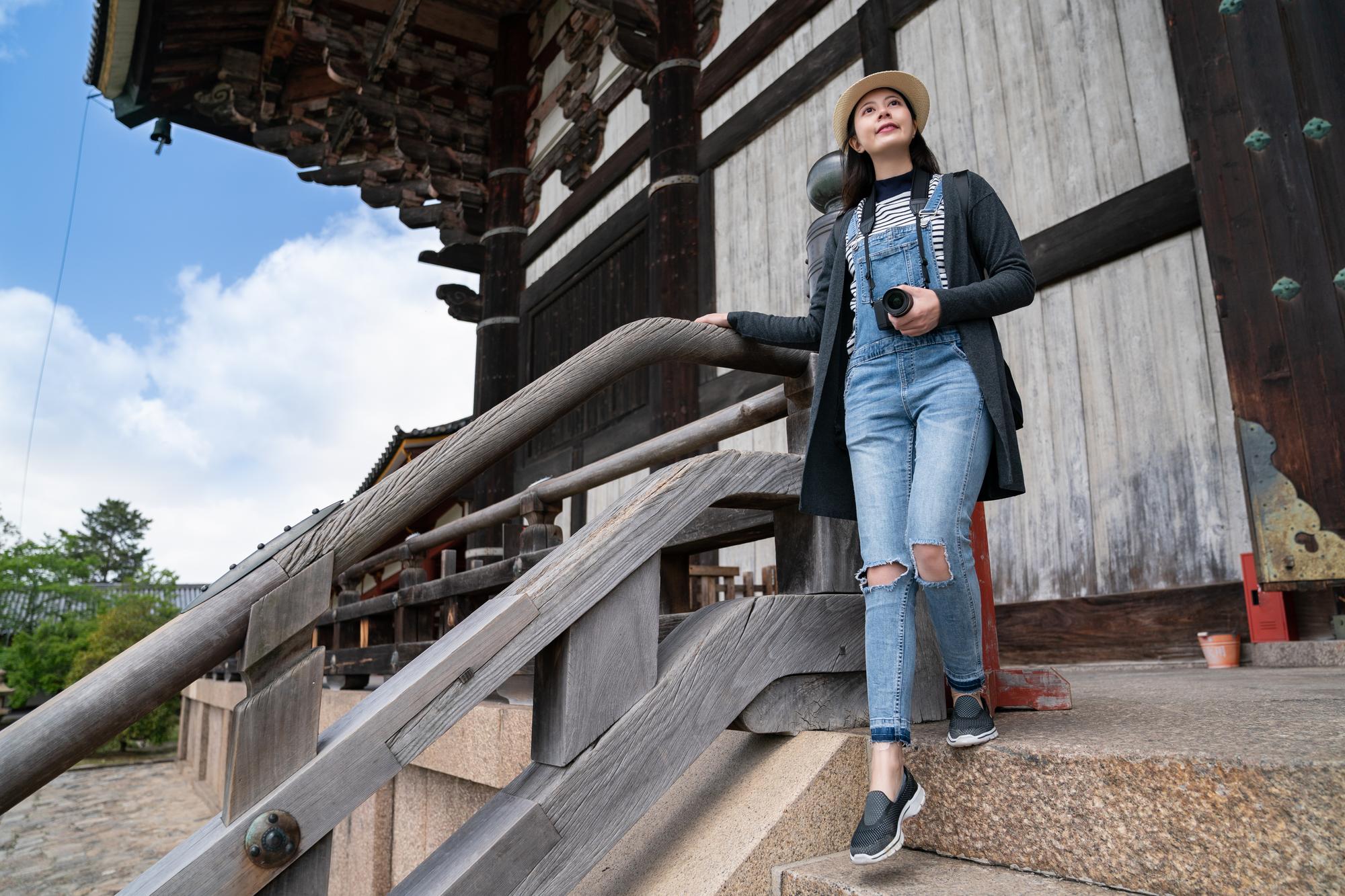 Gap × A.P.C. 聯名 10/2 台灣限定開賣：日本丹寧、Logo 翻玩與地理限定的三重戰局