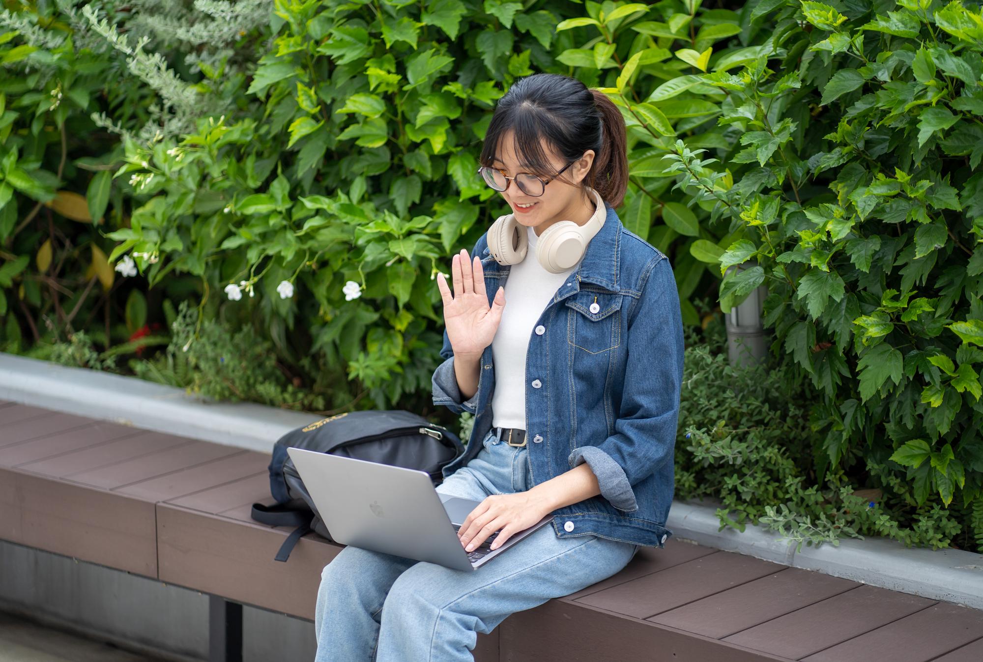 Dell XPS 13 入門版爭議中熱賣：三個務實理由，看懂市場選擇背後的系統邏輯