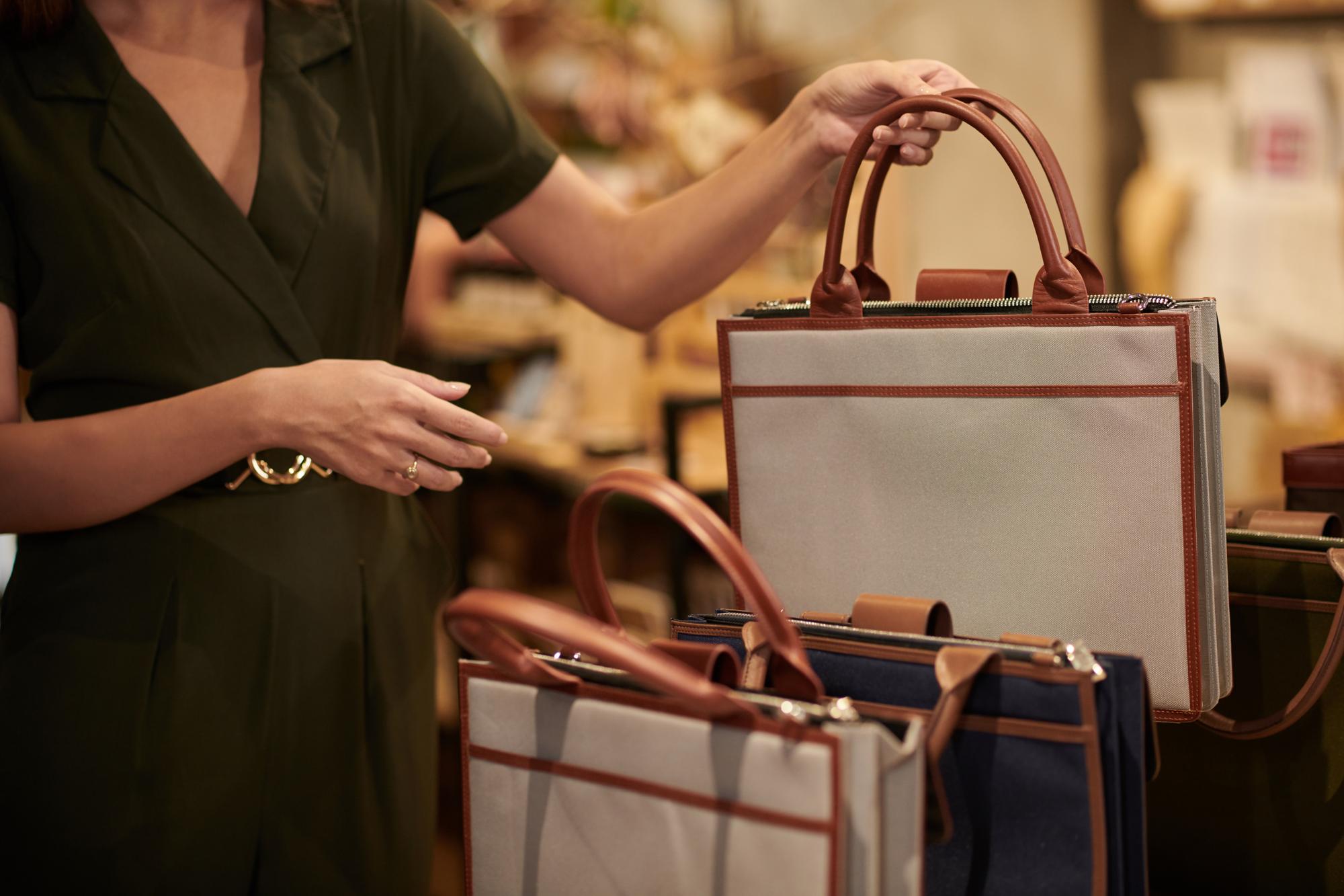 Fendi Baguette 26424 復刻：當懷舊成為精算，你買的是態度還是投資？