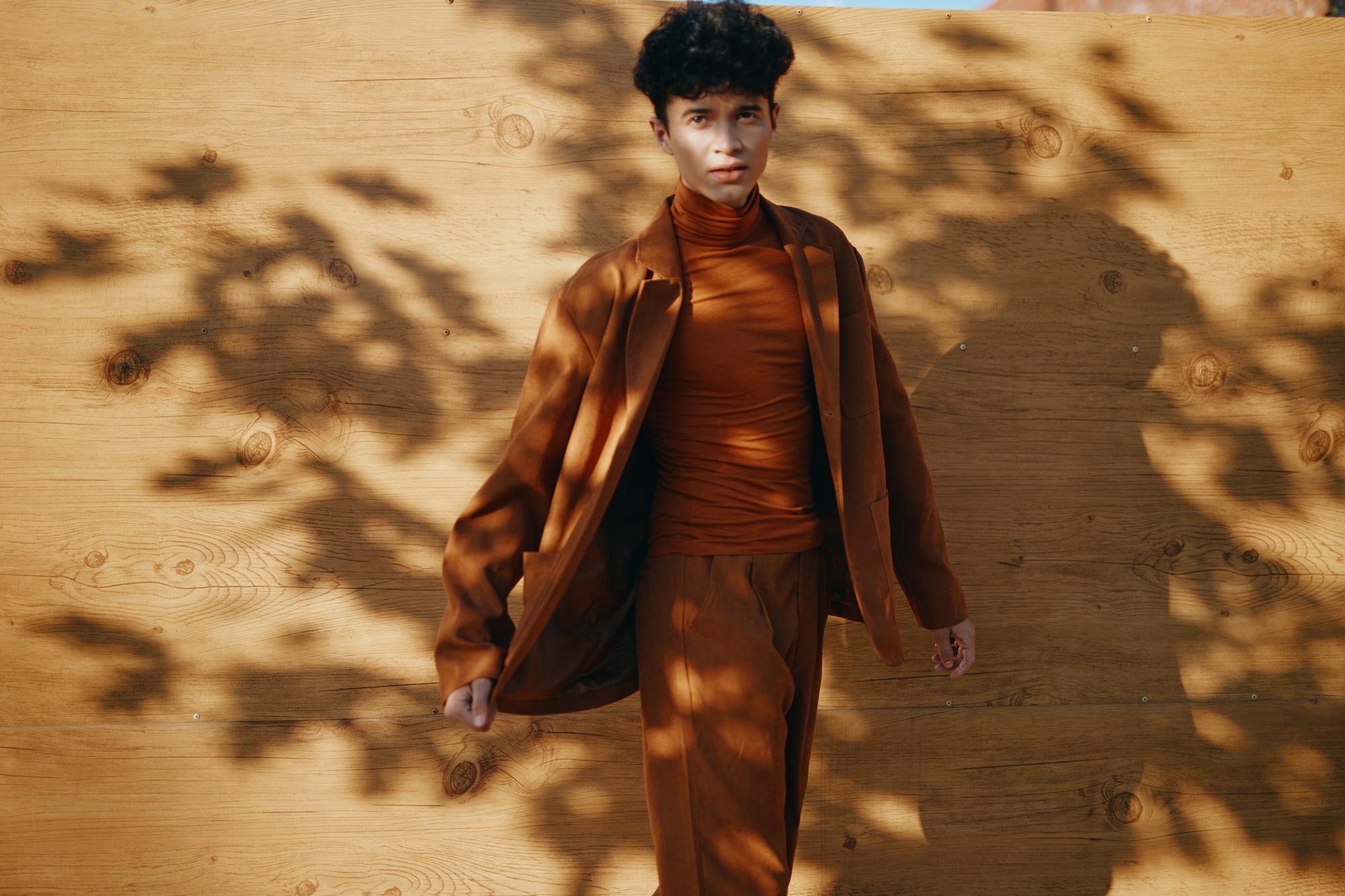 CELINE 2026秋冬：Michael Rider 用直覺打破奢侈品的距離感