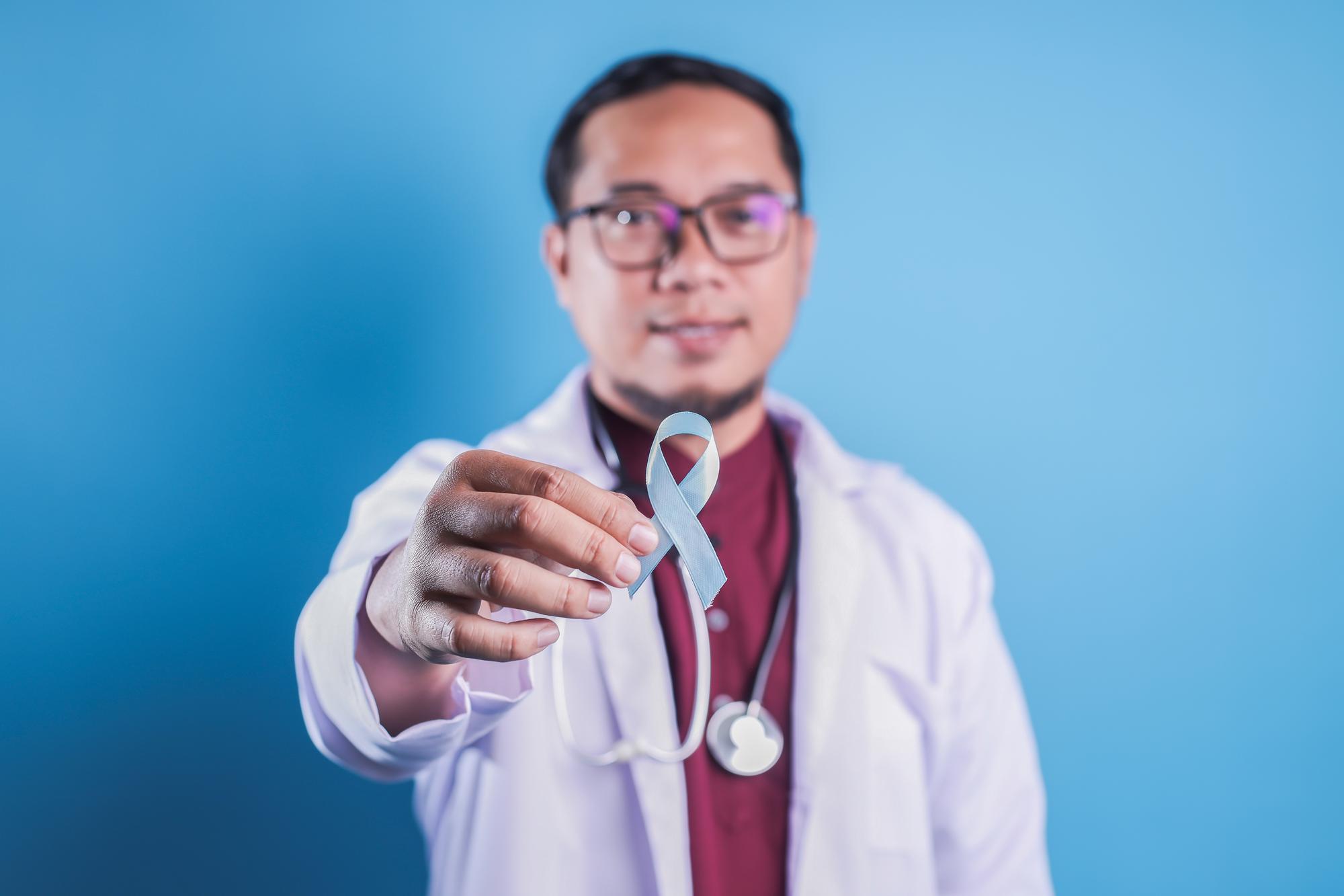 PSA 偏高就要切片？攝護腺癌篩檢 2027 年試辦，但醫生說這些你該先知道