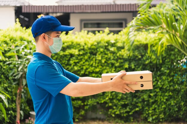 發哥60億買信義區商辦當包租公？我看到的是一場「骨架換現金」的長期佈局