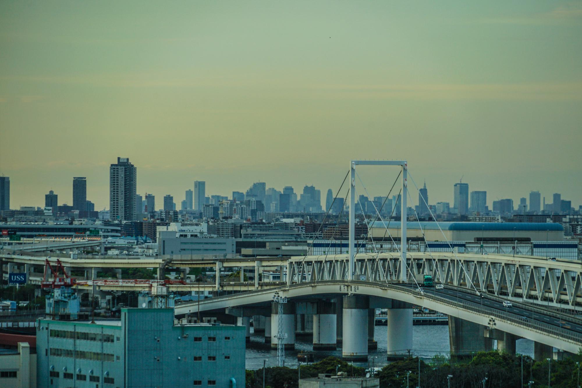 從機窗看見回家的那座橋——關於淡江大橋的一場想像