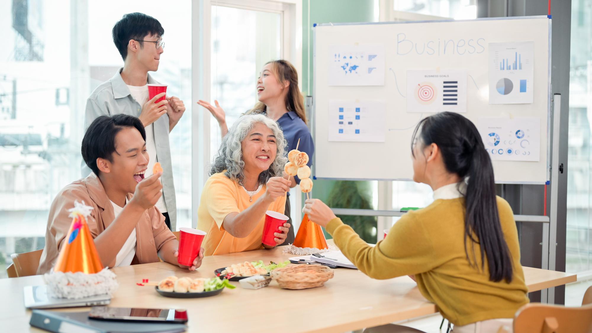 全家餐飲一年兩次調薪、起薪3.8萬：缺工時代裡，願意把餅分給人的經營哲學 — 相關圖片2