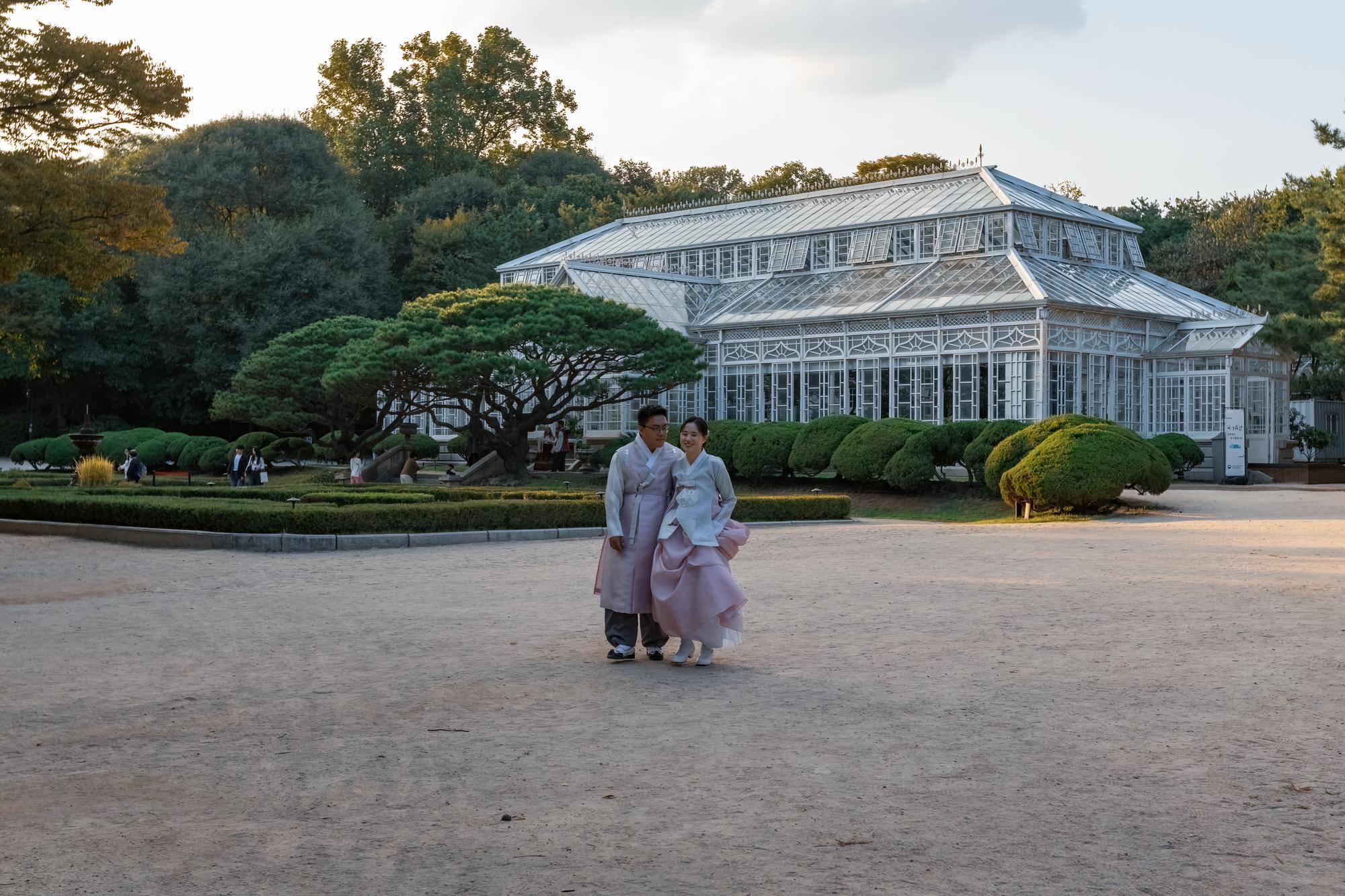 泰勒絲婚禮傳聞解讀：當流行文化遇上集體想像 — 相關圖片3