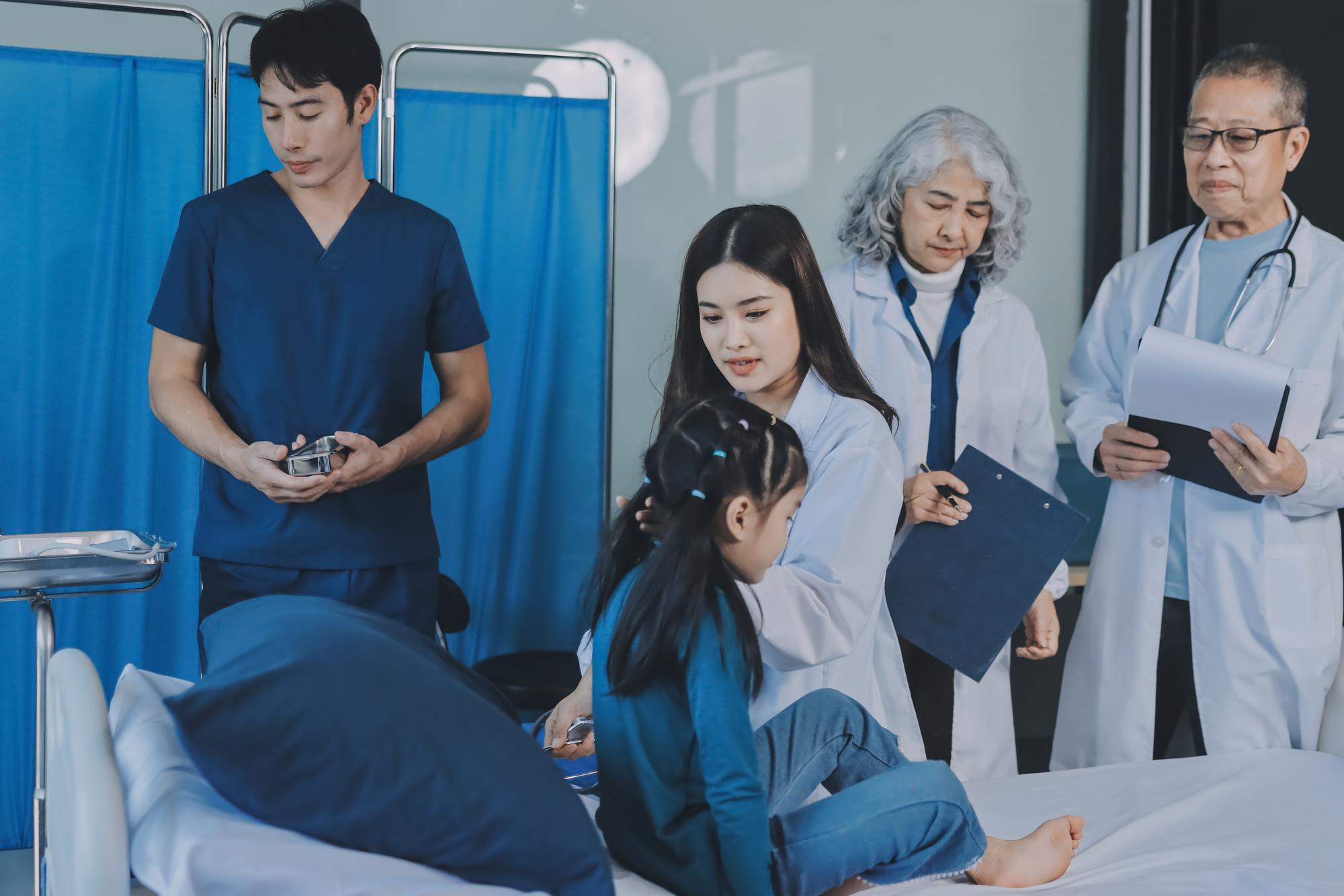 健保破兆了，醫護還是血汗？基層醫護人員到底在氣什麼 — 相關圖片3