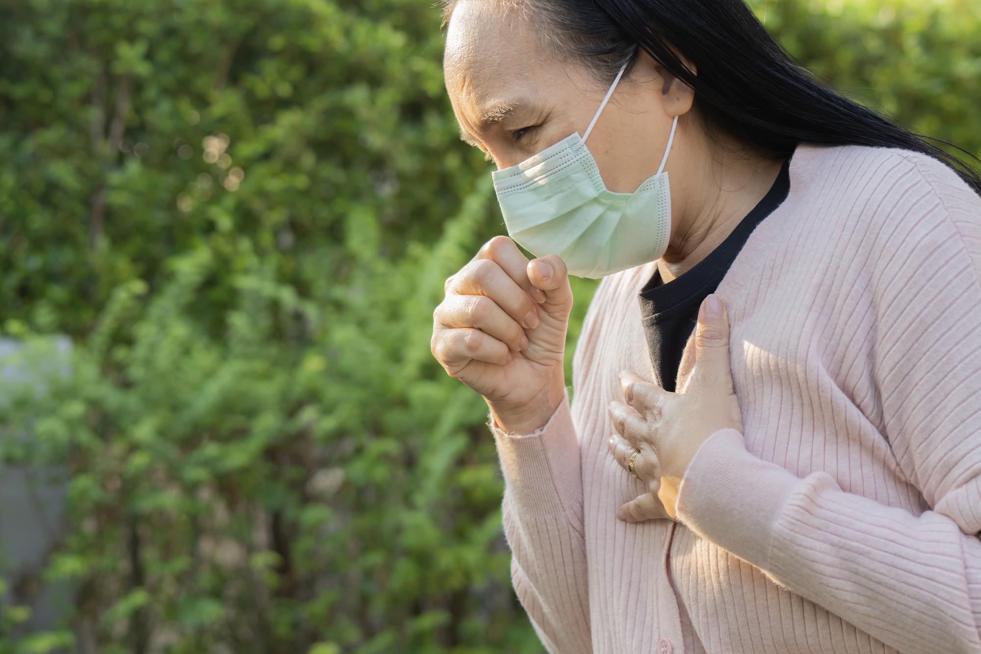 感冒好了還在咳？別急著換醫生，你的呼吸道正在「裝潢」啦 — 健康報導
