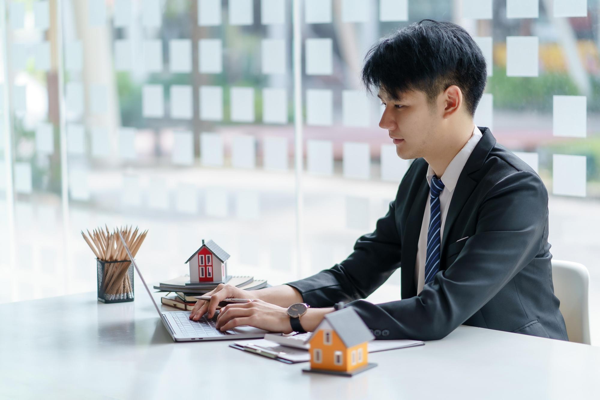 鬼月買房真的不吉利？25年數據告訴你：真正該怕的不是鬼