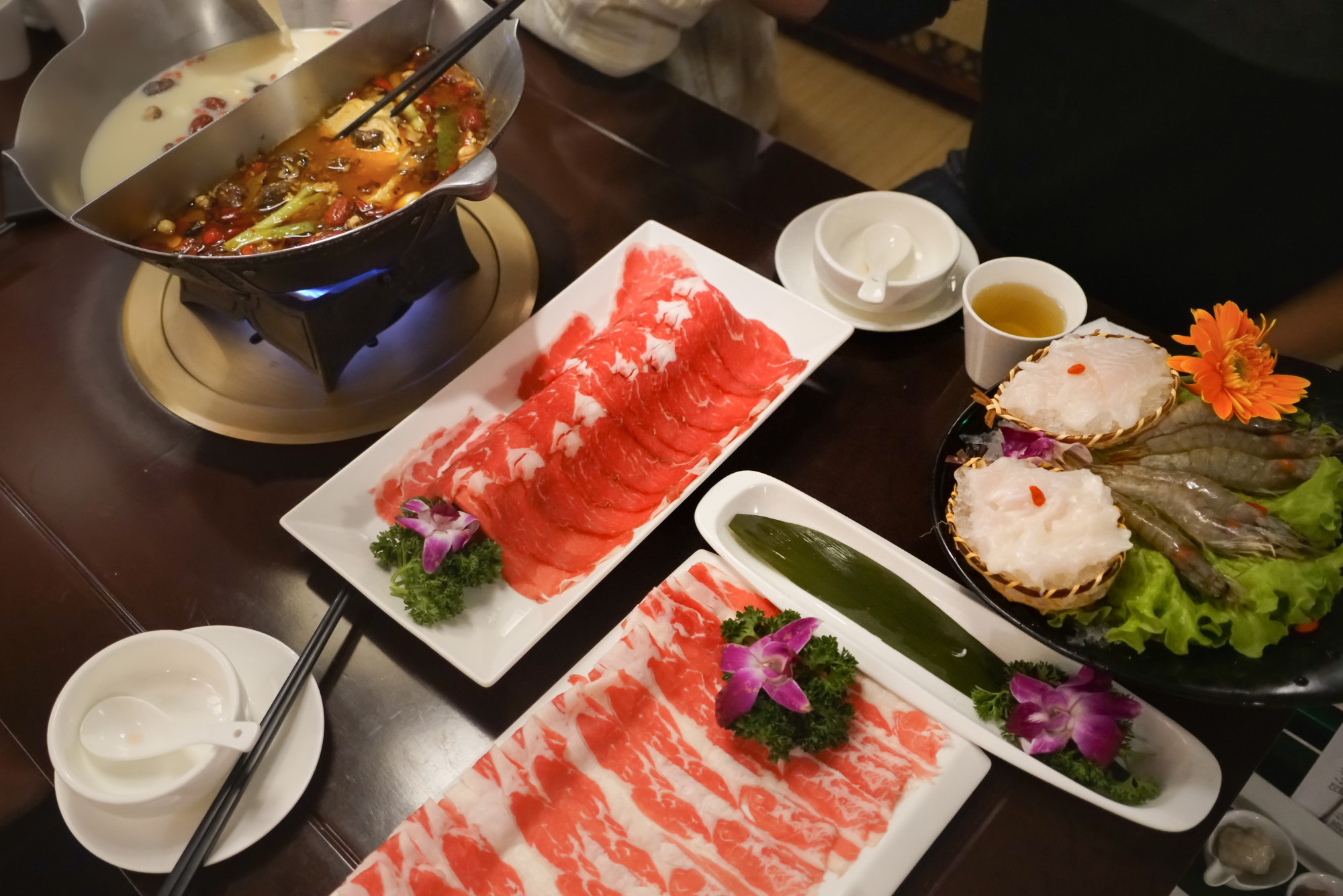298元吃到飽的火鍋店,為什麼滷肉飯比主鍋更搶手?