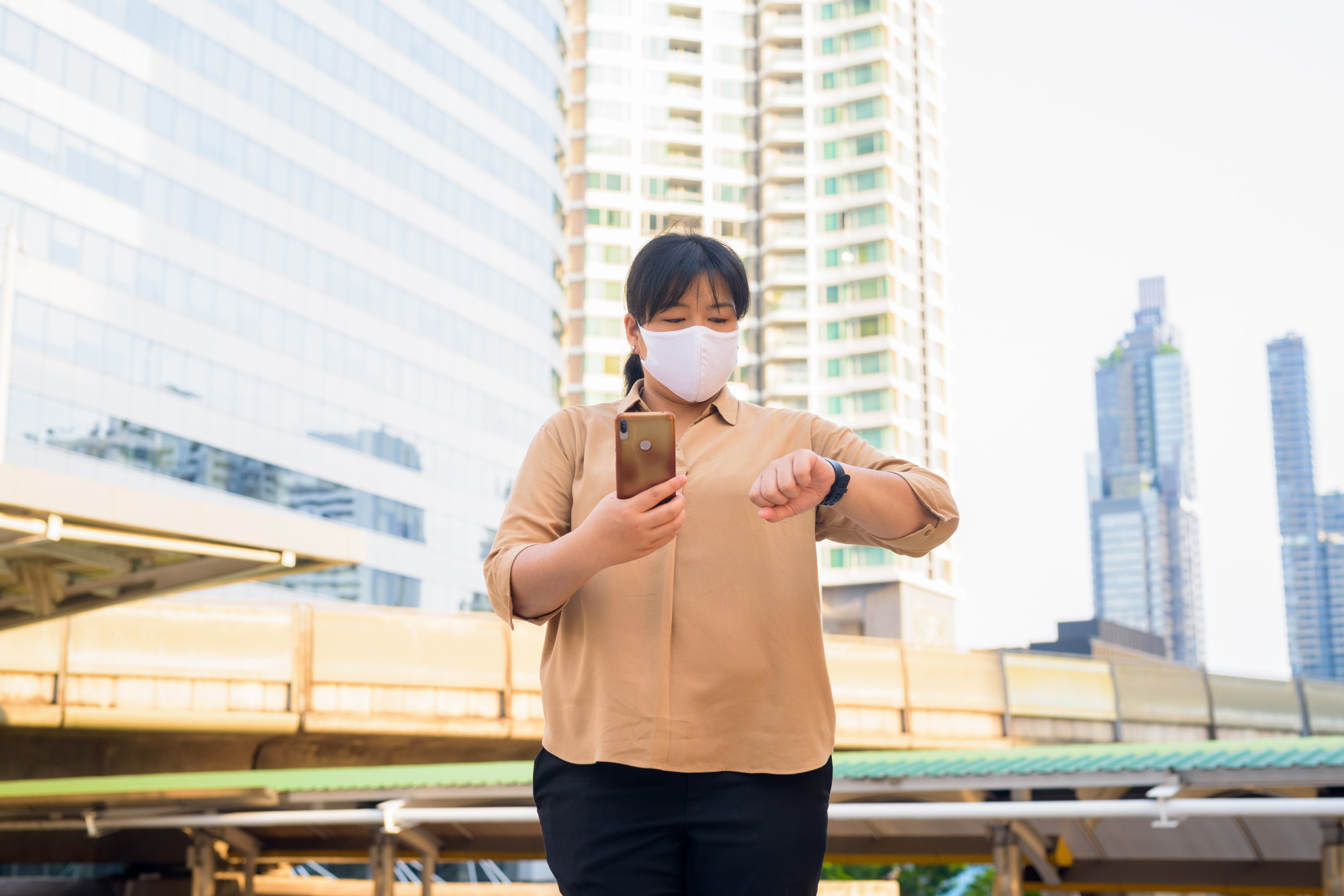 7月北台灣房市買氣低迷：天災與股市波動下的真實考驗