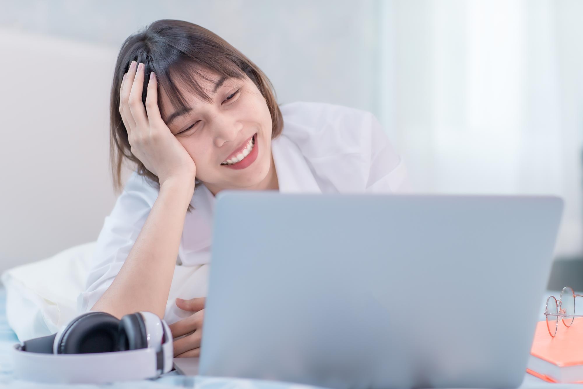 每天早上第一件事竟然是確認自己還活著？疲勞討論聲量飆34.7%，GABA成熱門話題但不是萬靈丹