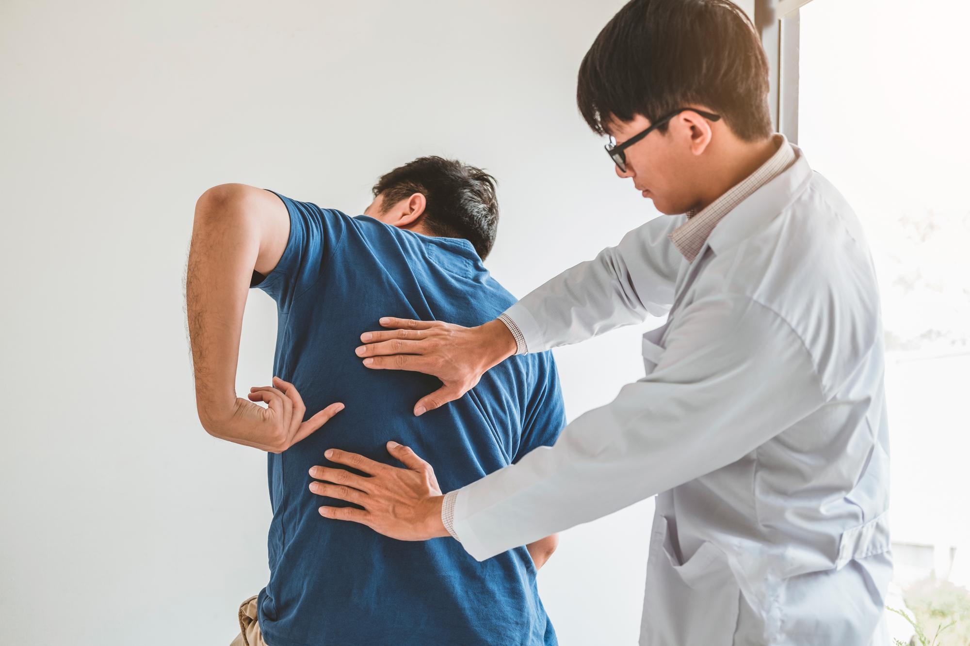 30年肩膀痛到睡不著？健保這項手術幫她找回右手